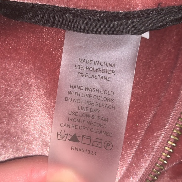 Vince Camuto XS Gilded Rose Velvet Jacket: Mauve - Picture 7 of 7